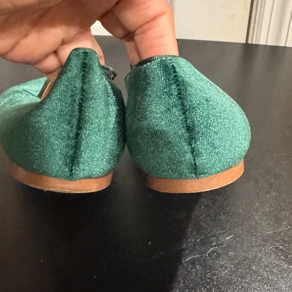 J. Crew academic green velvet flats loafers size 9